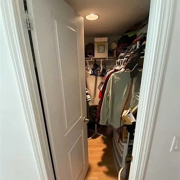 15 Stafford St #406 — Photo 11