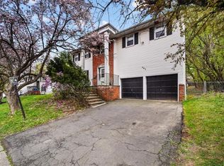 483 Viola Rd, Spring Valley, NY 10977