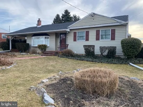6006 William Dr, Mechanicsburg, PA 17050