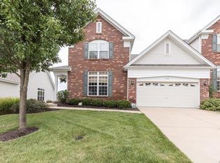 632 Bluffs View Ct, Eureka, MO 63025