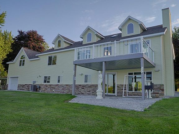 5th image of 14040 Grandpoint Dr