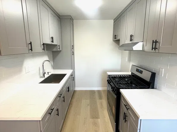 00-1614 N Henderson Ave #9, Long Beach, CA 90813