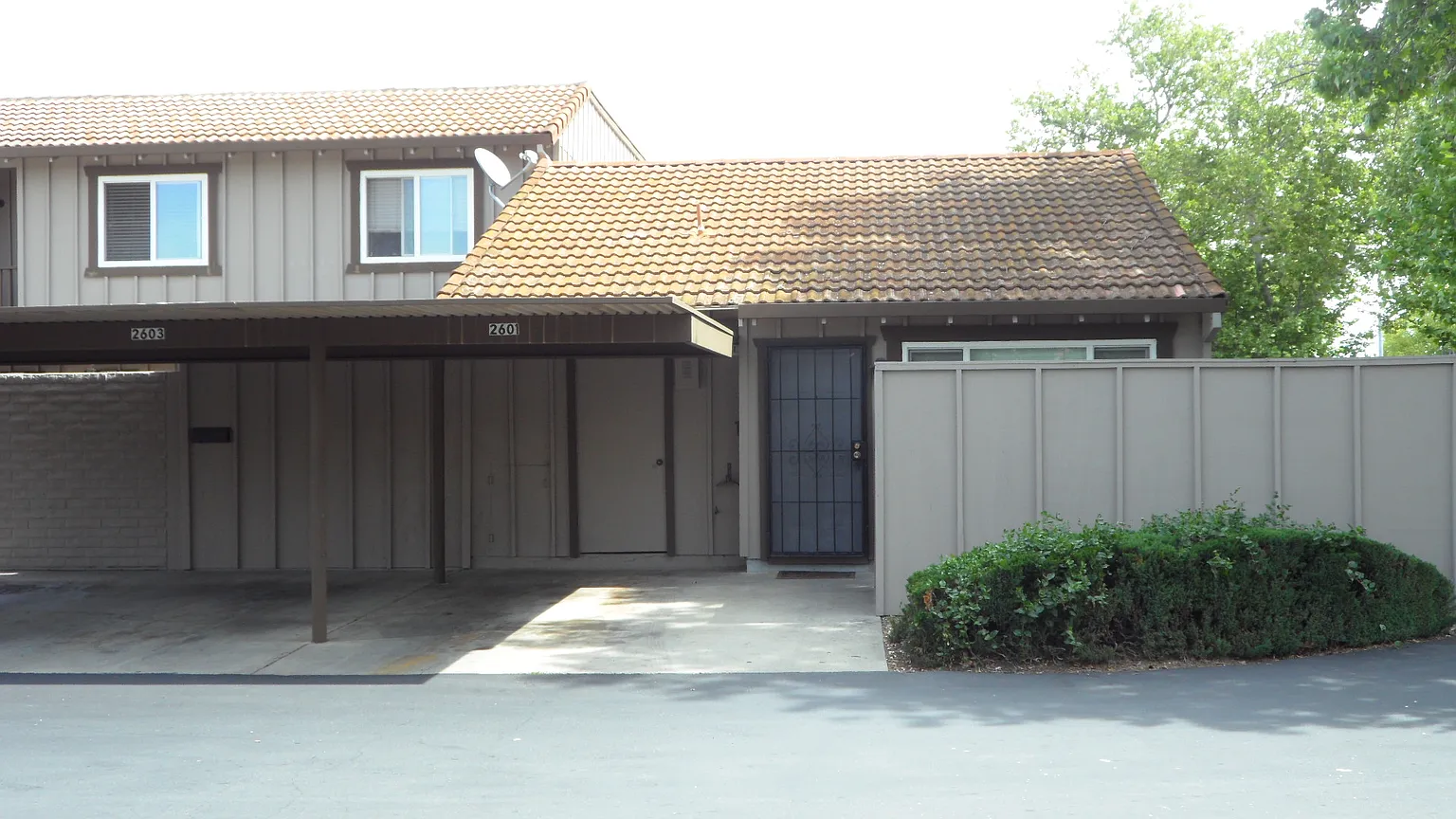 2601 Georgetown Ln photo 1