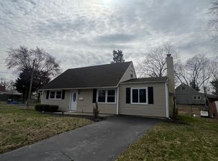 943 Terrace Blvd, Ewing, NJ 08618