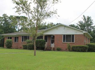 611 Parker Cir, Pensacola, FL 32504