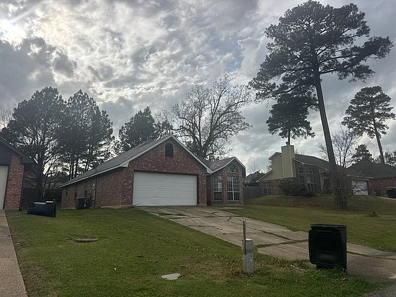 3rd image of 3614 Lakeside Dr