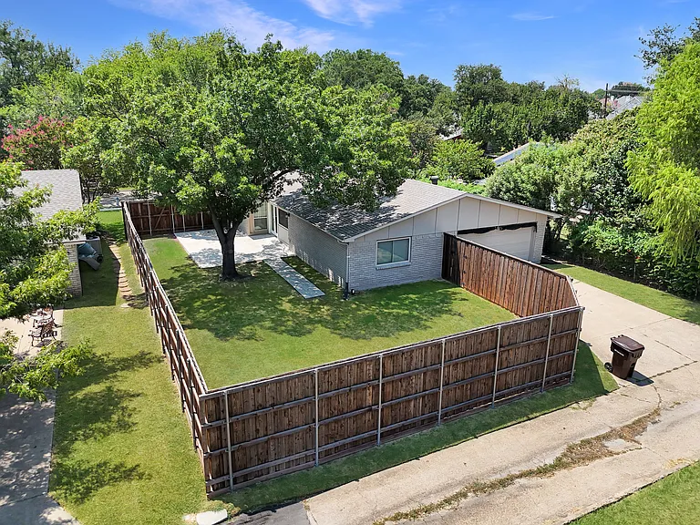 6640 Osage Trl — Photo 32