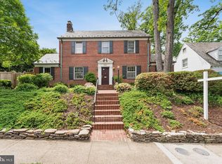 2312 S Joyce St, Arlington, VA 22202
