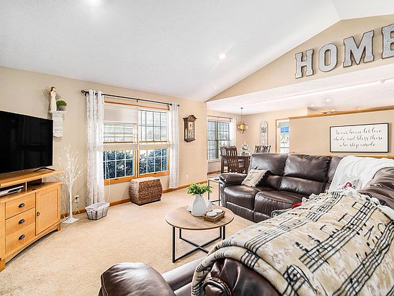 5th image of 19411 Country Creek Ct