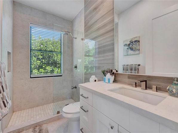 140 Sand Hill St, Marco Island, FL 34145