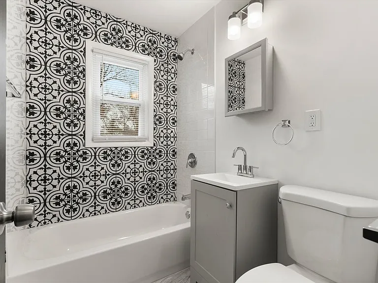 11312 Ditman Ave — Photo 6