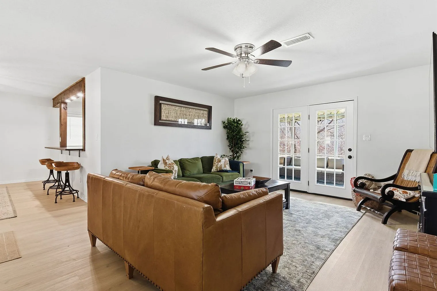 3 bed, 2.0 bath, $3,679 — Photo 3