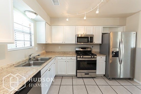 Hudson Homes Management- Kitchen