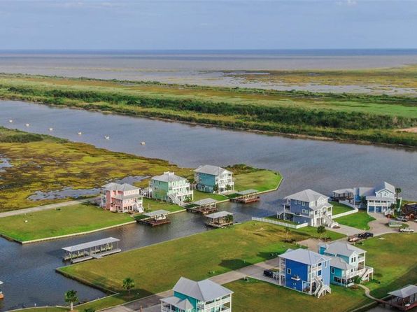 11 & 12 Alpha Slip Rd, Matagorda, TX 77457