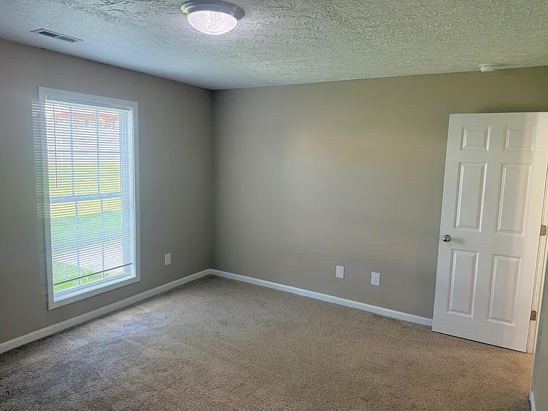 969 Sugarbush Trl — Photo 6