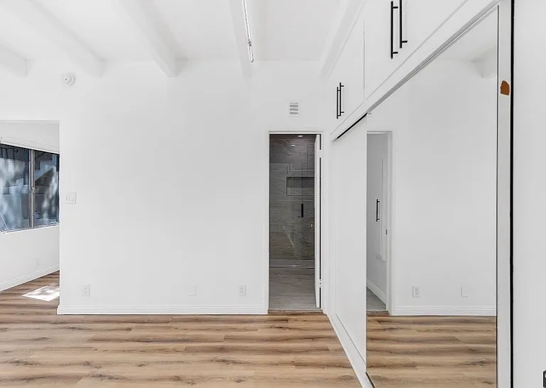 3623 1/2 Fletcher Dr — Photo 11
