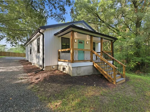 431 Dudley St, Burlington, NC 27217