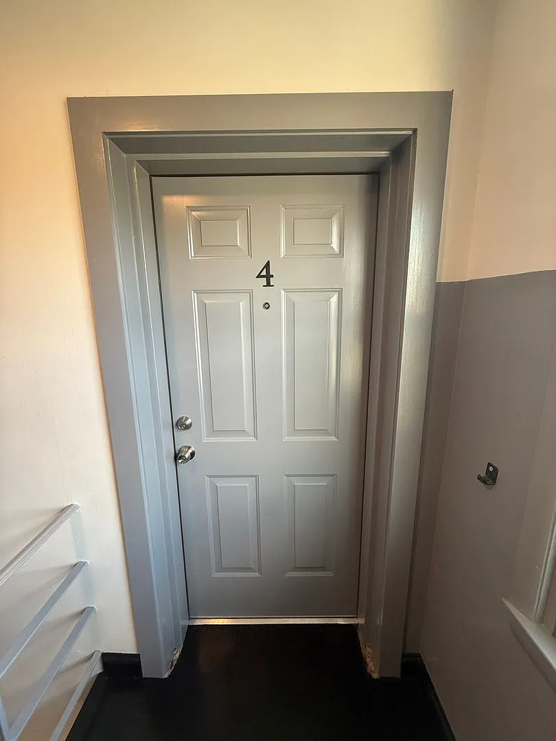 451 Burbank St. SE — Photo 2