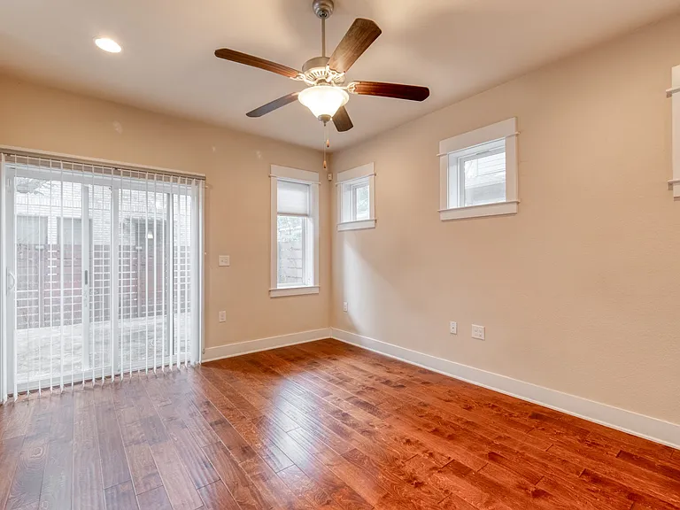 1912 Haskell St #2 — Photo 9