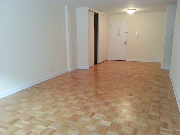 2nd image of 9830 67th Ave APT 6V