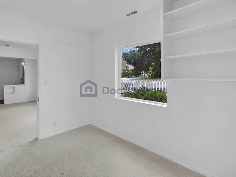 5536 38th Ave NE — Photo 20