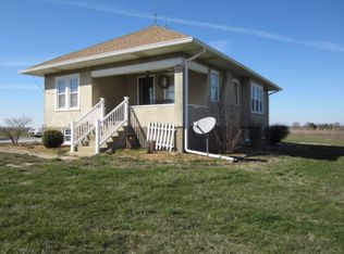 2091 Sweetbriar Ln, Sumner, IL 62466