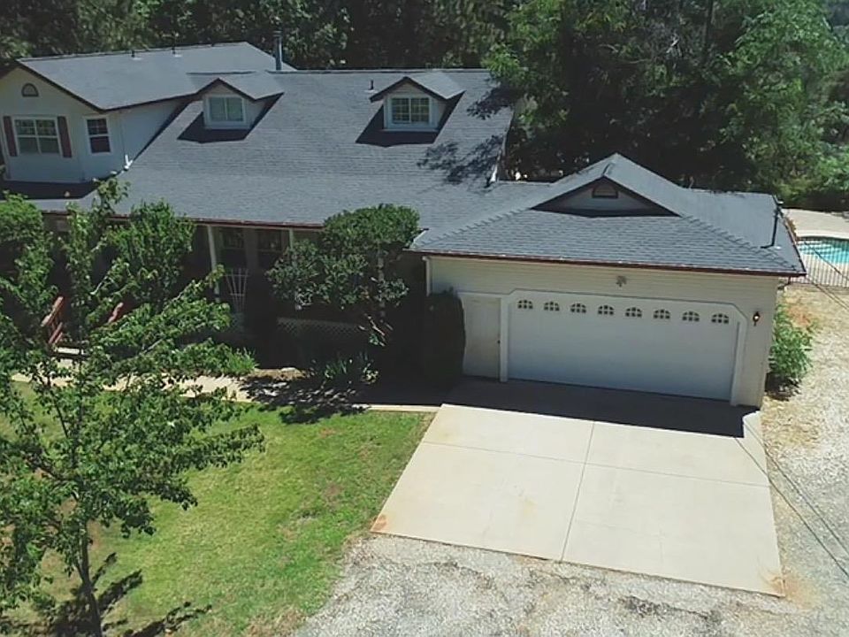 1st image of 19955 Woodbury Dr