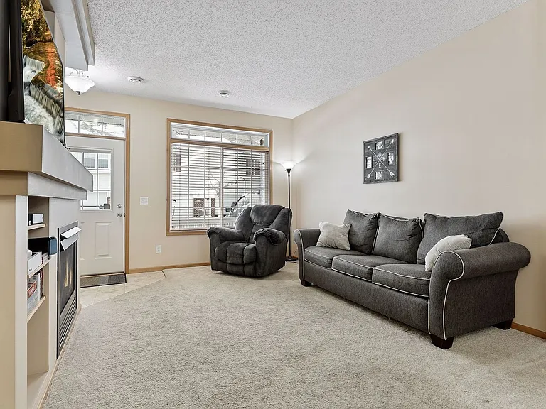 3775 Hazel Trl #H — Photo 9