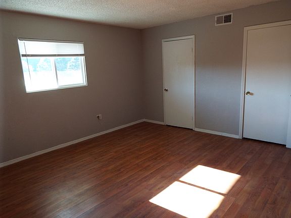 5th image of 142 Fields St APT 1A