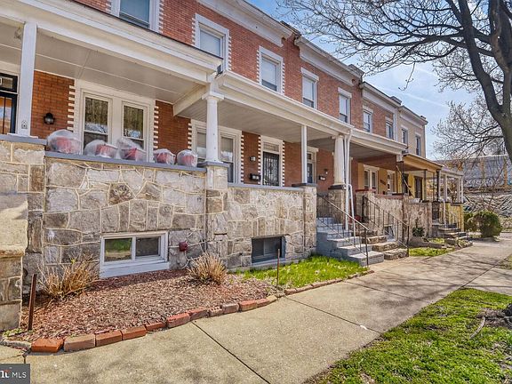 3rd image of 2517 Robb St