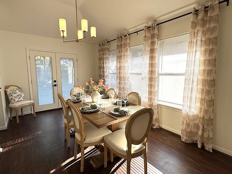 2403 Antelope Ln — Photo 9