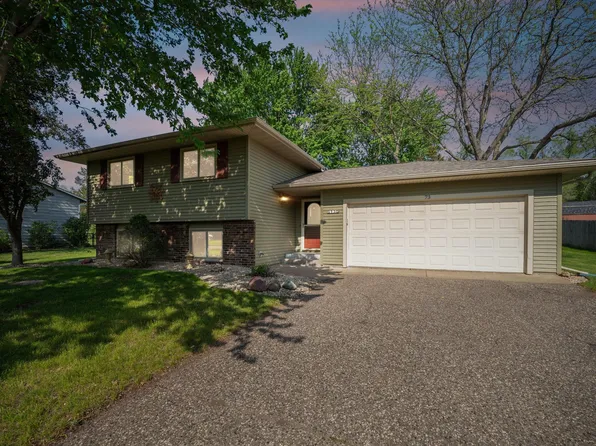 73 Quehl Ave S, Lakeland, MN 55043