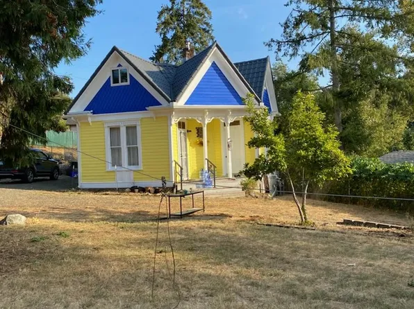 1811 SE Starmer St, Roseburg, OR 97470