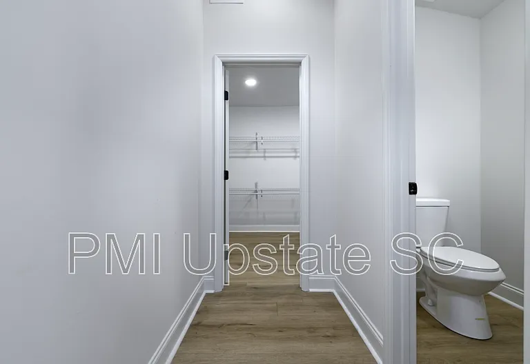 101 Paris View Dr — Photo 16