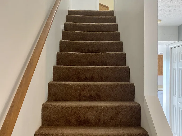 5724 Stiles Dr — Photo 1