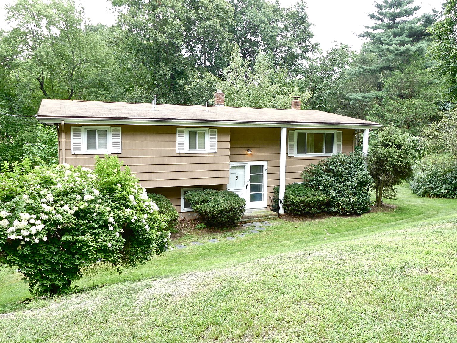 330 Newtown Rd, Wyckoff, NJ 07481 Zillow