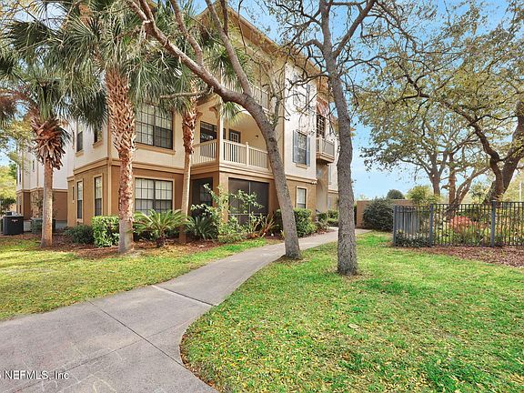 4th image of 12700 BARTRAM PARK Boulevard #931
