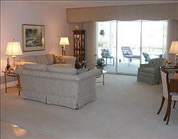 2nd image of 1647 Valley Dr
