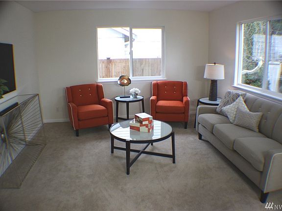 5th image of 3823 188th St SW