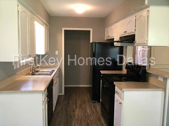 5th image of 820 Crystal Creek Ln