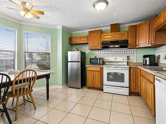 5th image of 7100 Gentry Rd