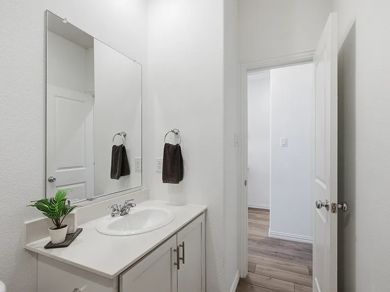 1121 Western Yarrow Ave — Photo 6