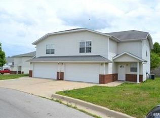 117 Hickory Rdg #117 & 119, Waynesville, MO 65583