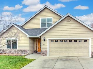 645 Spring Valley Dr, Medford, OR 97501
