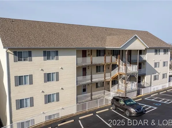 1481 Ledges Dr #C-13, Osage Beach, MO 65065