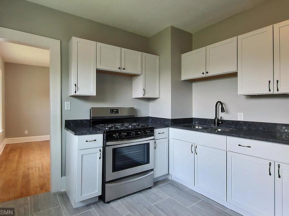 4th image of 1934 Oliver Ave N #1
