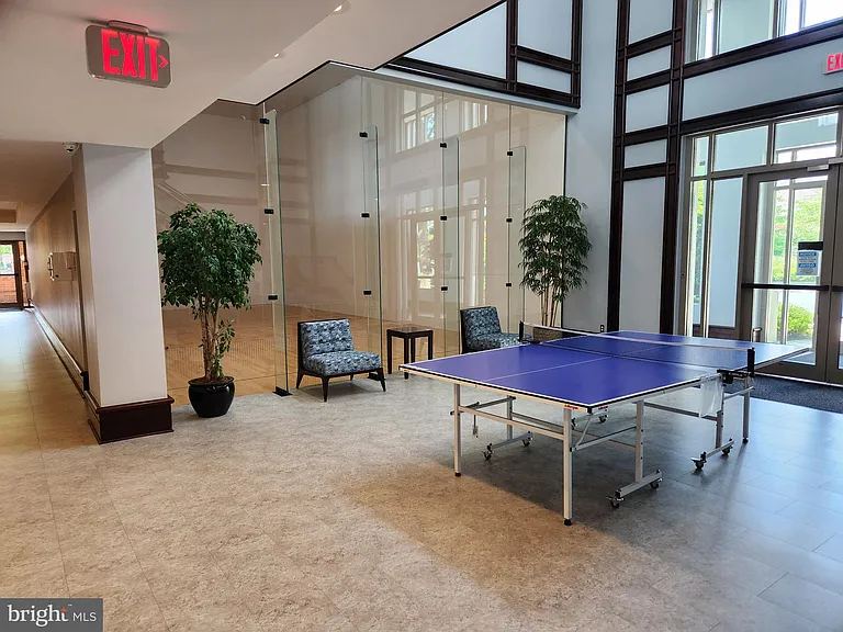 5809 Nicholson Ln #304 — Photo 42