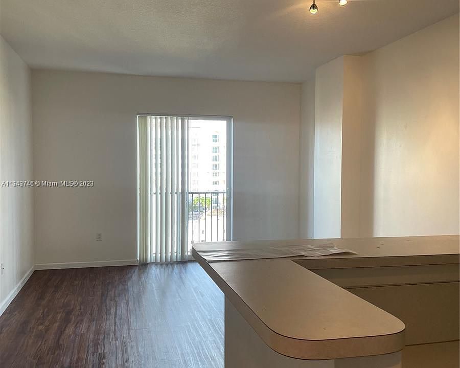1st image of 10 Aragon Ave Suite 912