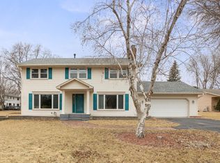 2615 Zircon Ln N, Plymouth, MN 55447
