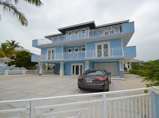 185 Bahama Ave, Key Largo, FL 33037